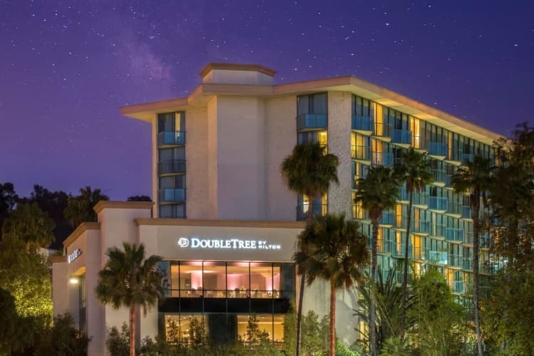 DoubleTree by Hilton Hotel San Diego - Hotel Circle, photo 2