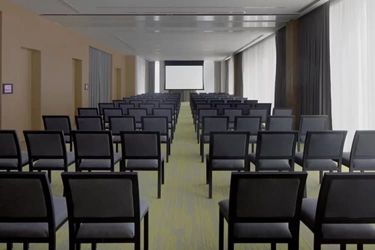 Holiday Inn Dubai Business Bay photo 2