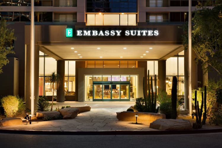 Embassy Suites by Hilton Phoenix Downtown North photo 2