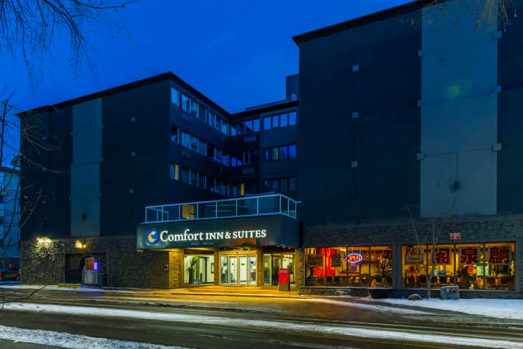 Comfort Inn & Suites Downtown Edmonton, photo 2