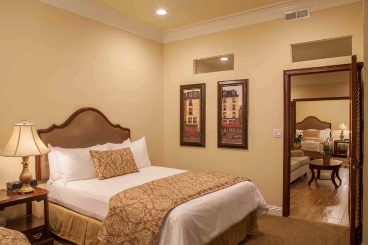 Best Western Plus Sunset Plaza Hotel photo 4
