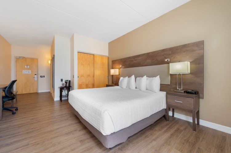Best Western Plus Perth Parkside Inn & Spa photo 5