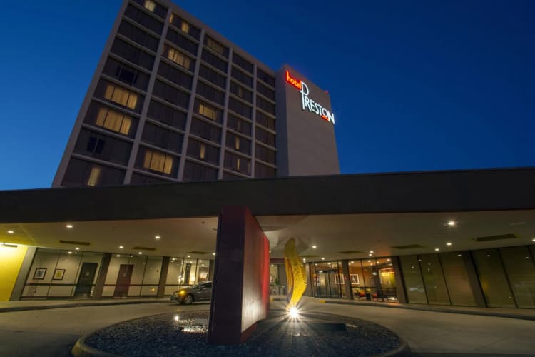 Hotel Preston photo 2