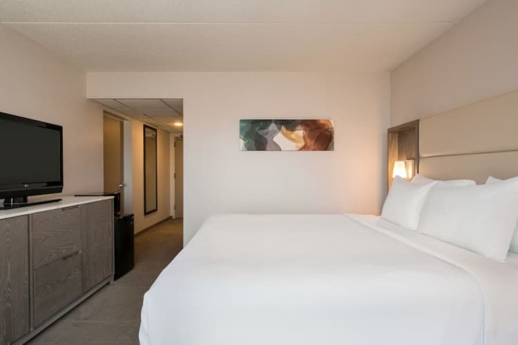 Crowne Plaza Englewood, photo 5