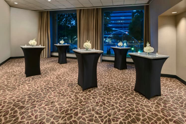 Hilton Houston Post Oak by the Galleria photo 3