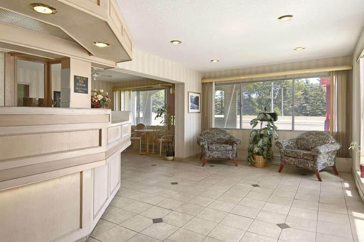 Ramada Limited Calgary Northwest, photo 3