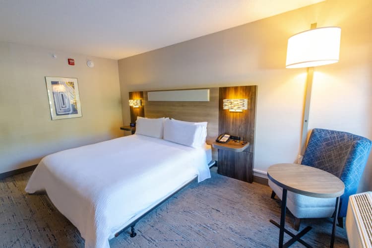 Holiday Inn Express Neptune photo 5
