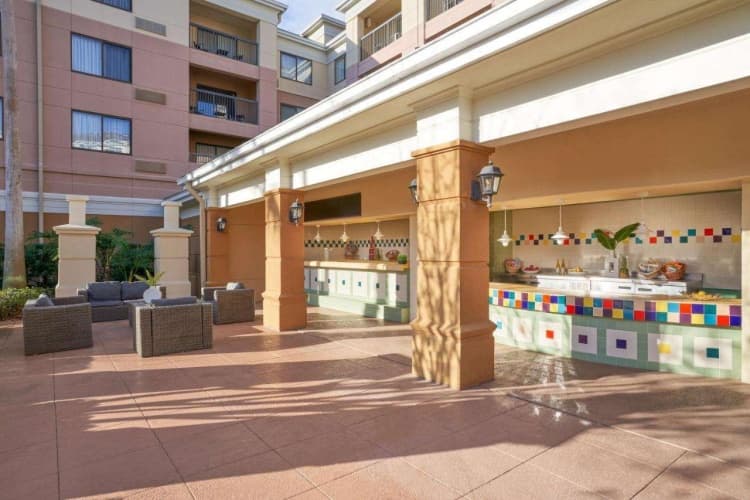 Courtyard Orlando Lake Buena Vista In The Marriott Village photo 2