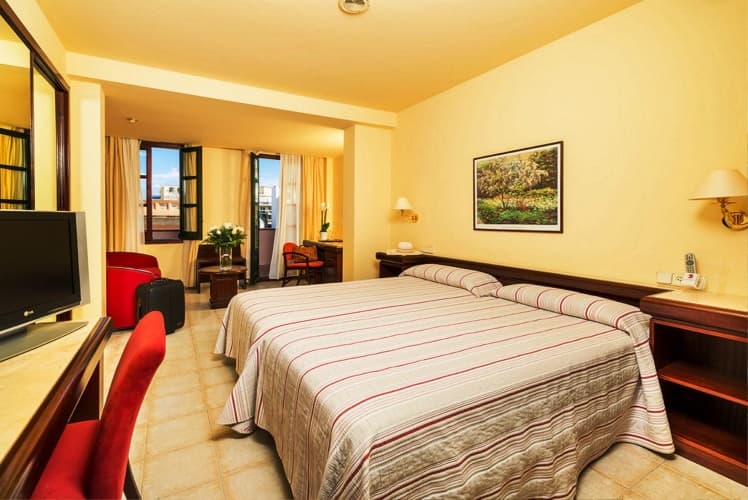 Hotel Guitart Rosa - Adults Only photo 5