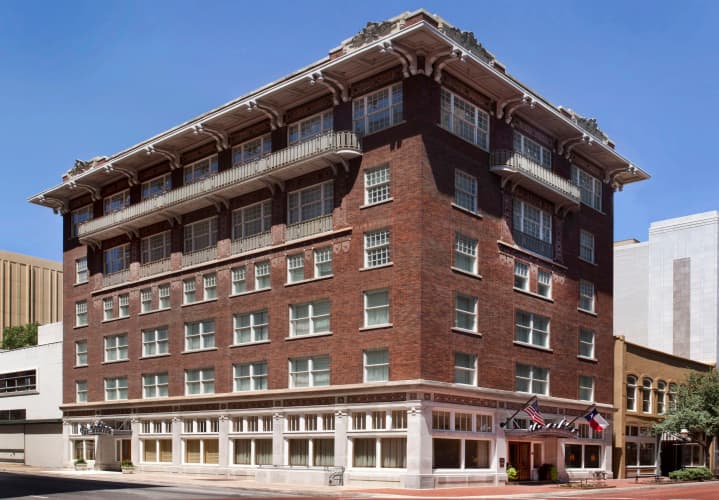 The Ashton Hotel photo 2