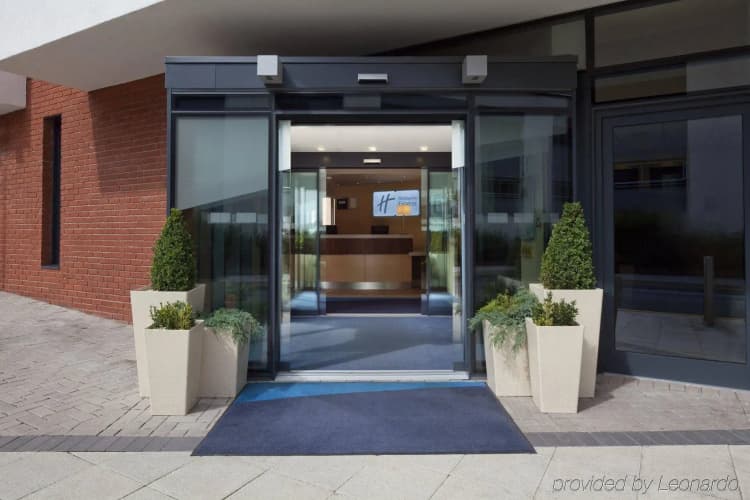 Holiday Inn Express Cheltenham Town Centre photo 2