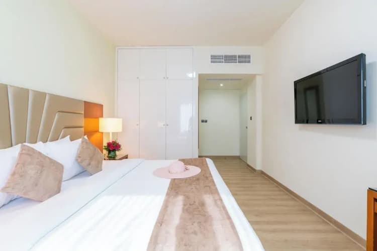 Golden Sands 10 Hotel Apartments photo 2