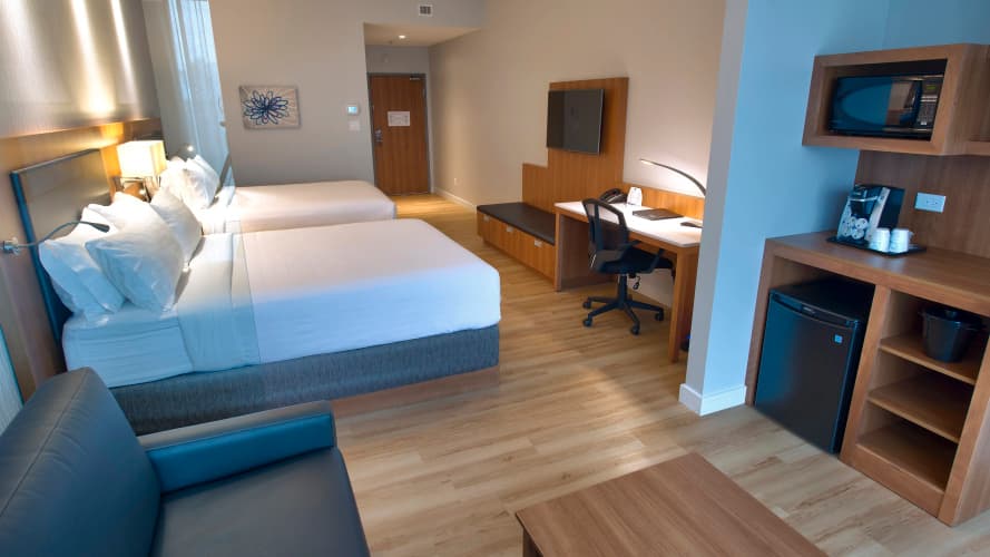 Holiday Inn Express & Suites Vaudreuil - Dorion photo 4