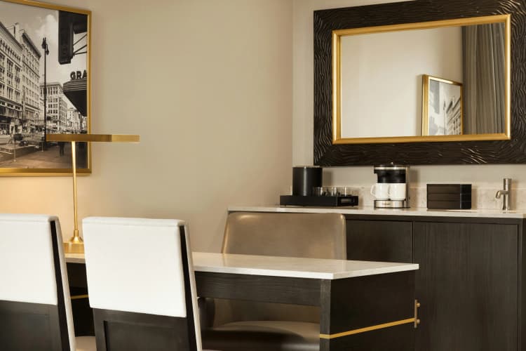 Embassy Suites by Hilton Syracuse Destiny USA photo 5