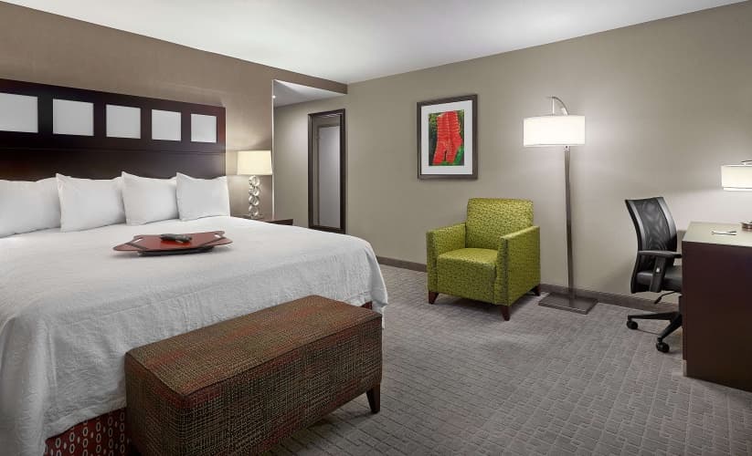 Hampton Inn by Hilton Calgary Airport North photo 4
