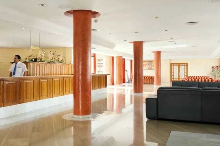 Aparthotel Tropicana photo 3