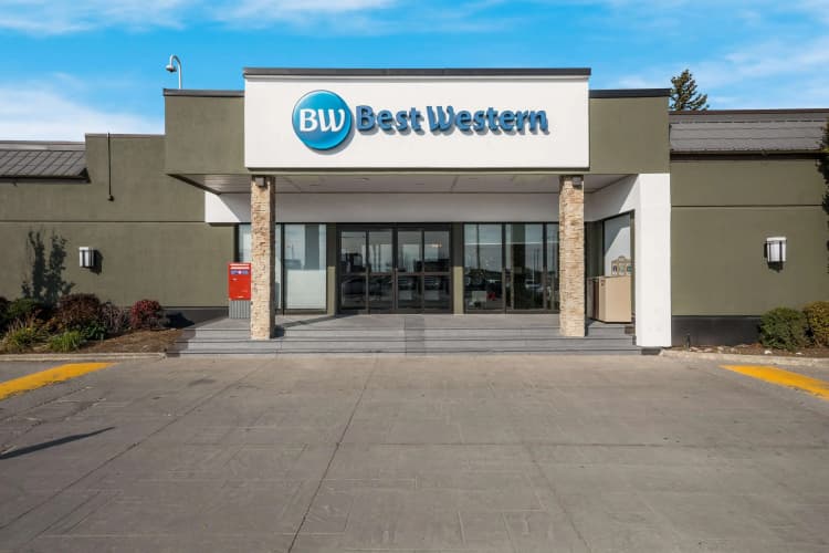 Best Western Parkway Hotel Toronto North photo 2