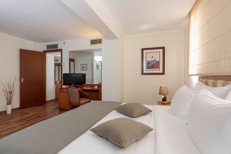 Best Western Plus Hotel Plaza, photo 4