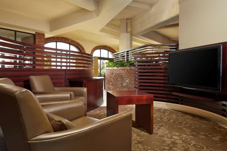 Cambridge Red Deer Hotel & Conference Centre, photo 3