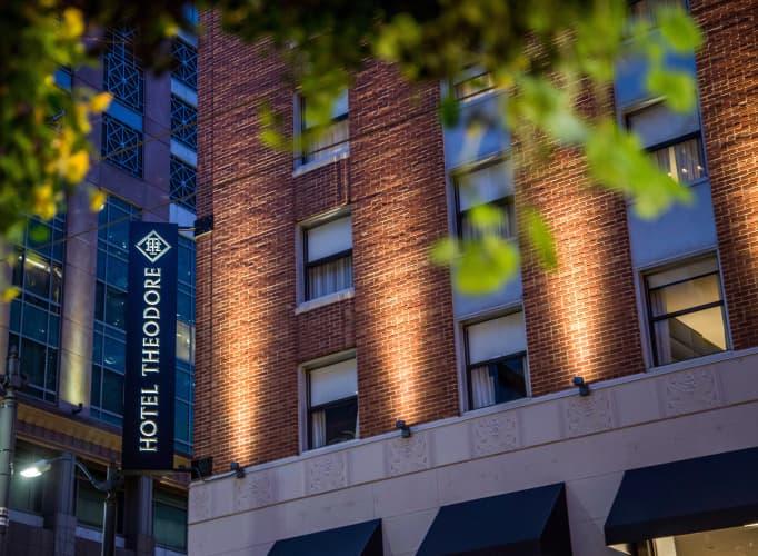Hotel Theodore photo 2
