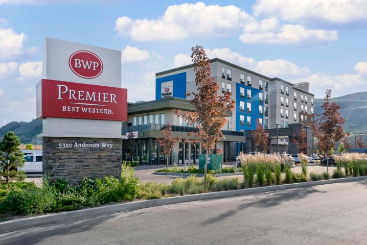 Best Western Premier Route 97 Vernon photo 2