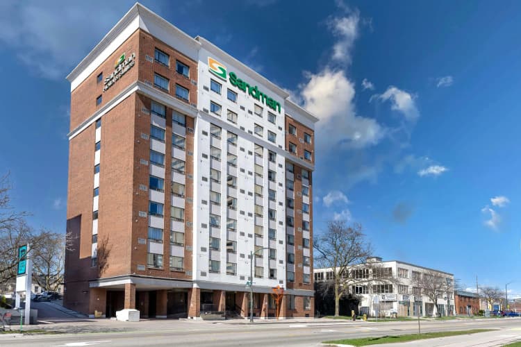 Sandman Hotel & Suites London Downtown photo 2
