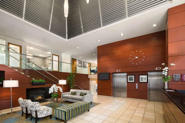 Hampton Inn & Suites by Hilton Vancouver-Downtown photo 3