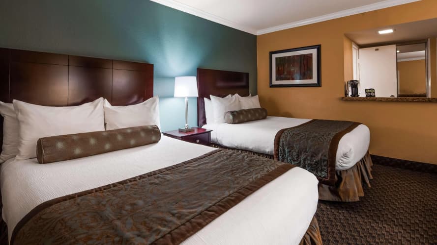 Best Western Plus Casino Royalecenter Strip photo 4