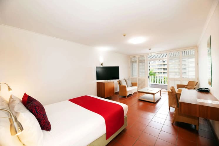 Ramada By Wyndham Cairns City Centre photo 2