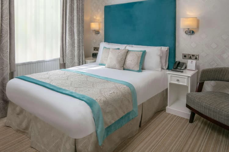Best Western Plus Burlington Hotel photo 4