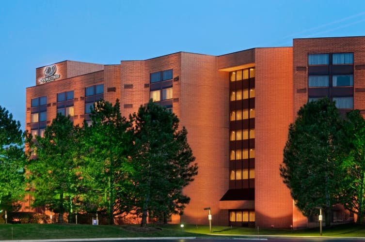 DoubleTree by Hilton Lisle Naperville photo 2