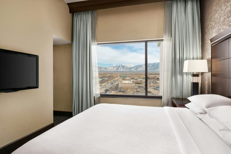 Embassy Suites by Hilton Salt Lake West Valley City photo 4