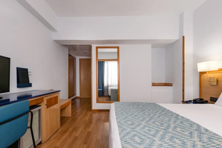 Catalonia Las Vegas - Adults Only photo 5