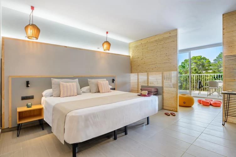 Vibra Cala Tarida Hotel photo 4