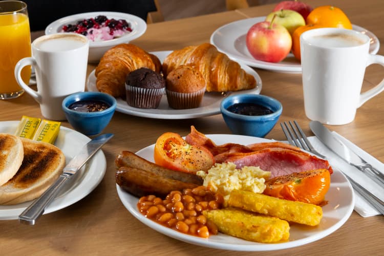 Holiday Inn Express Edinburgh Airport photo 5