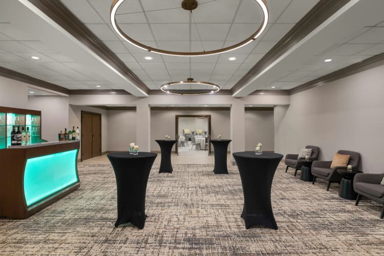 Holiday Inn And Suites Overland Park-West photo 3