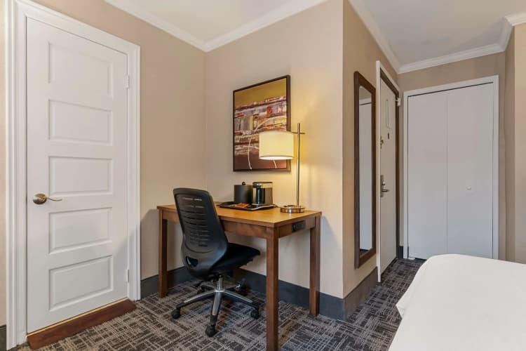 Best Western Ville-Marie Montreal Hotel & Suites, photo 5