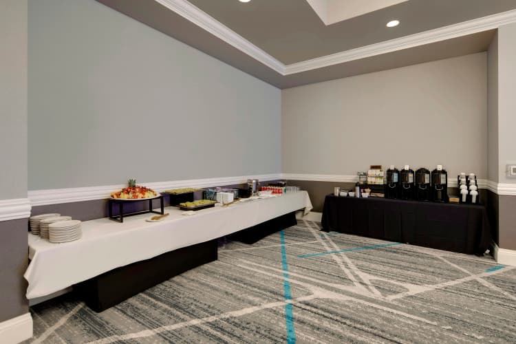 Embassy Suites by Hilton San Rafael Marin County photo 4