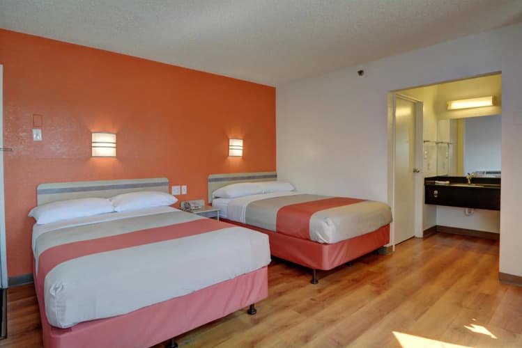 Motel 6 photo 4