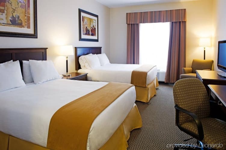 Holiday Inn Express & Suites Slave Lake photo 3