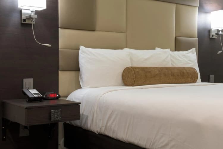 Hotel Xilo Glendale photo 3