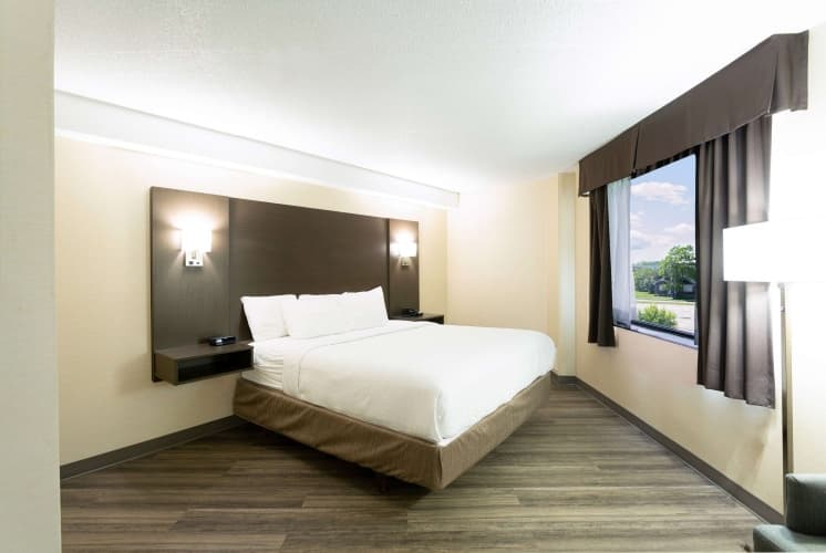 Days Inn by Wyndham Fallsview photo 3