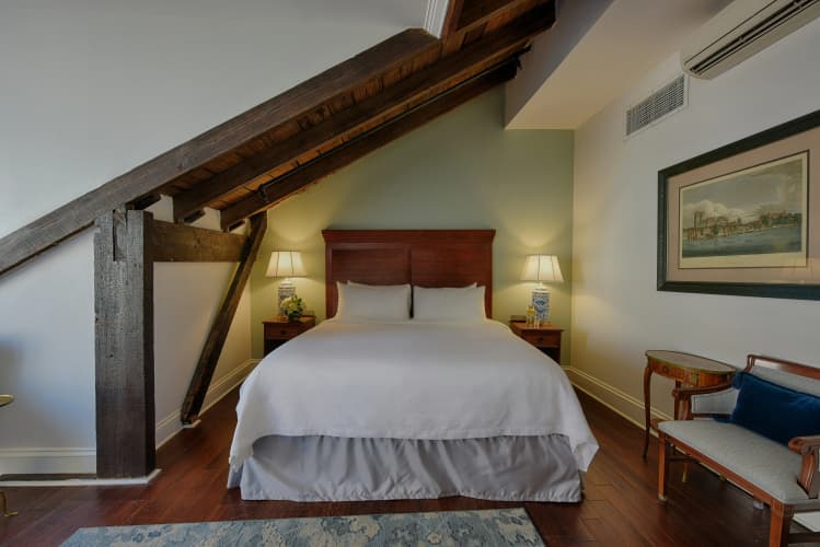 Saint James Hotel photo 4