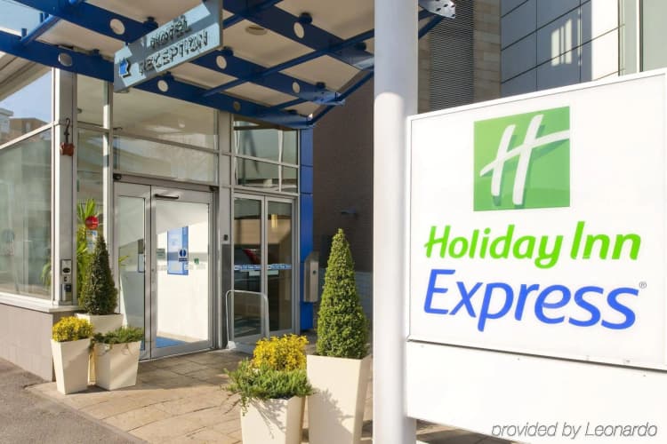 Holiday Inn Express Glasgow - City Center Theatreland photo 2