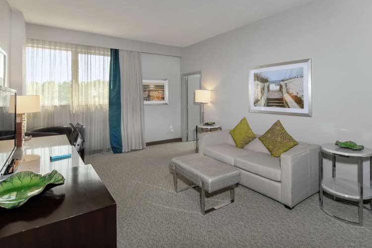DoubleTree by Hilton Jacksonville Airport photo 5