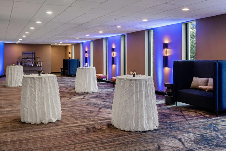 the Alloy King of Prussia - a DoubleTree by Hilton photo 5