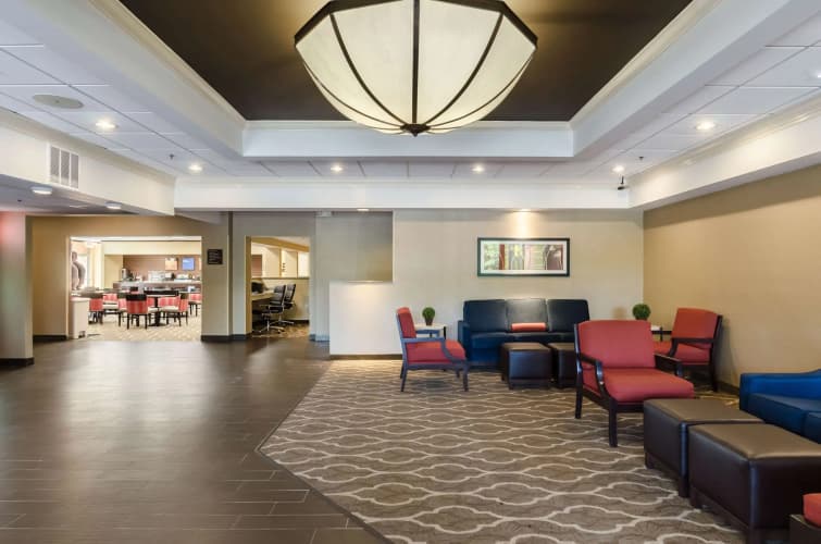 Comfort Inn Randolph - Boston photo 3