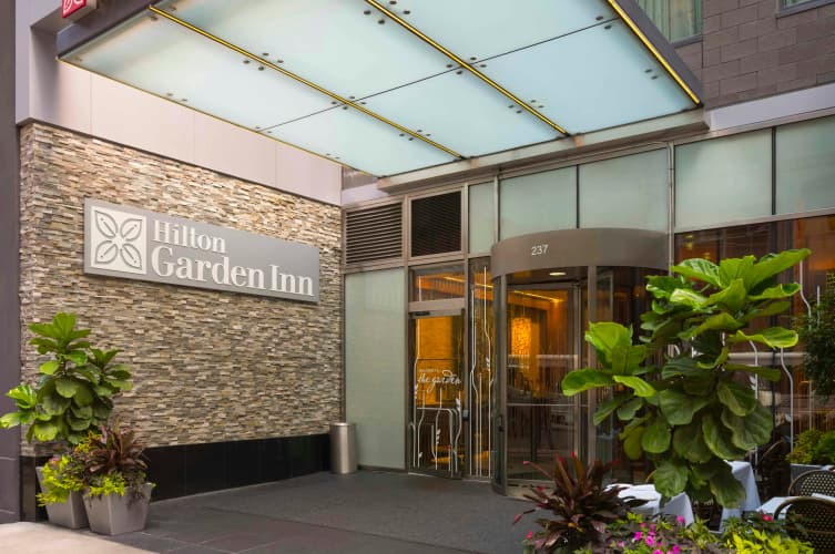 Hilton Garden Inn New York/Central Park South-Midtown West photo 2