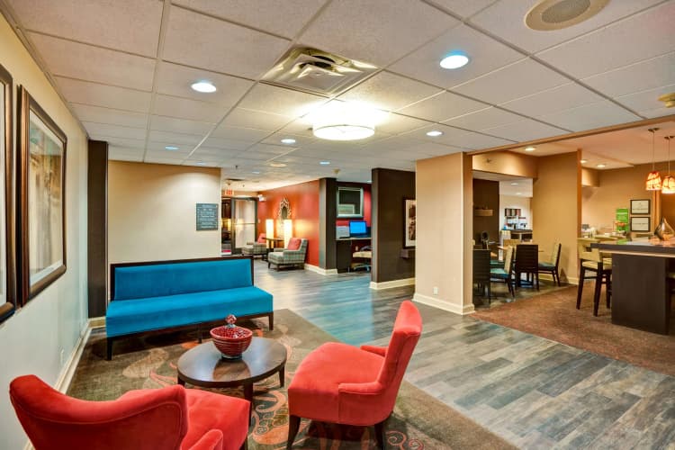 Hampton Inn Fairmont, WV photo 3
