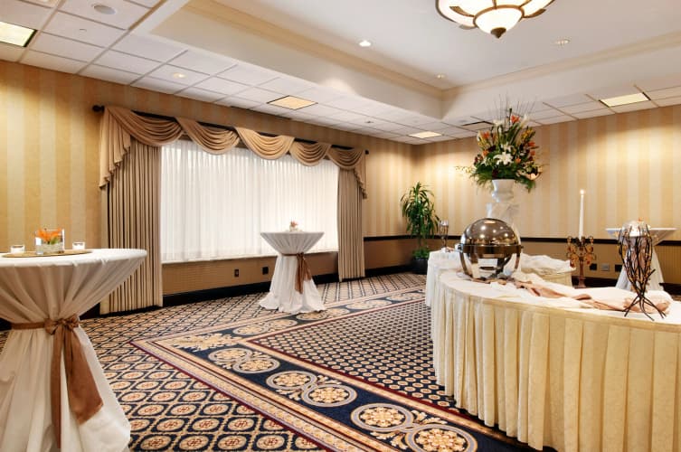 DoubleTree by Hilton Lisle Naperville photo 3